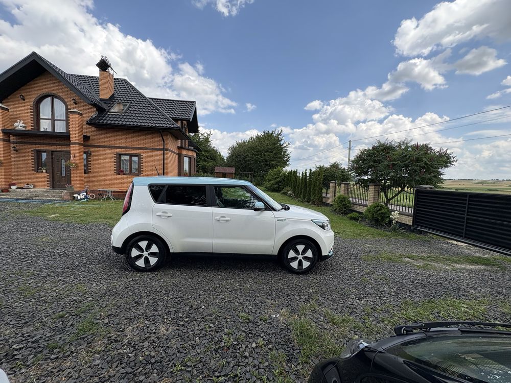 Kia Soul EV 2016