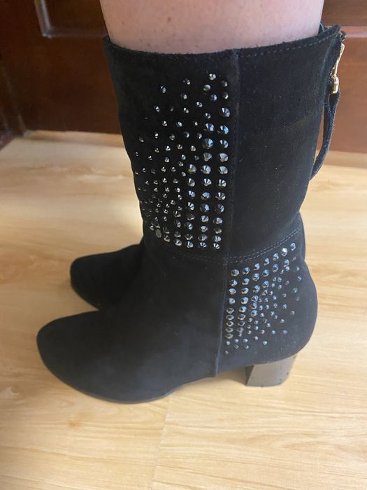 Продам чобітки натуральна замша демисизон жіночі