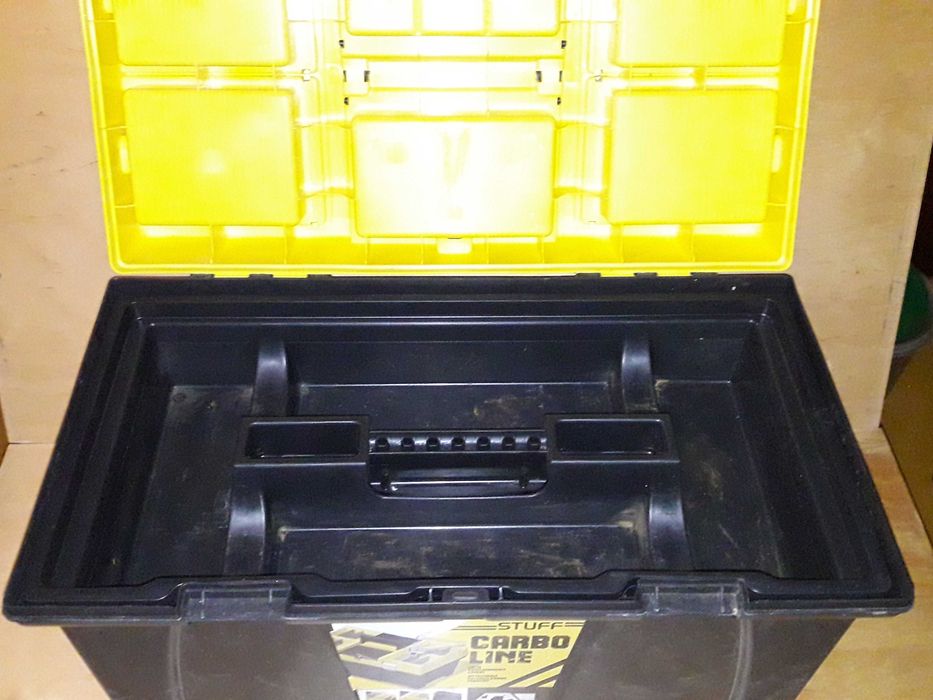 skrzynka narzędziowa Stuff Carbo Line 26'' o wym 595 x 337 x 316 mm