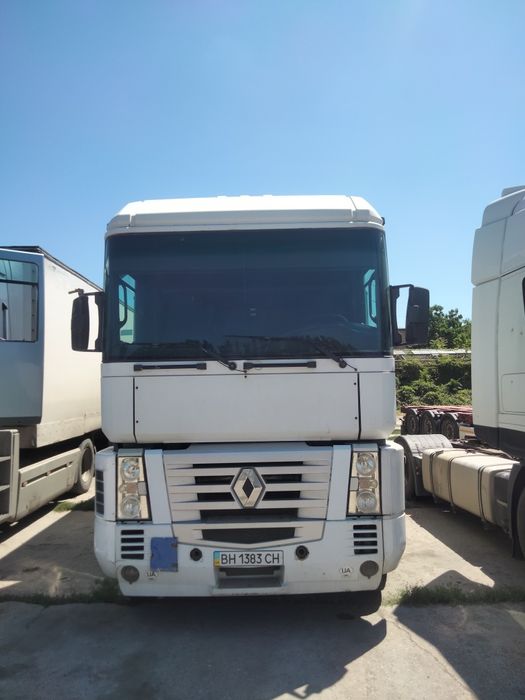 Продам свой тягач Renault Magnum 2003 с полуприцепом штора kogel