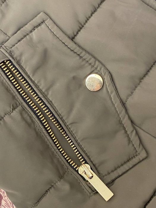 Осенняя куртка с капюшоном