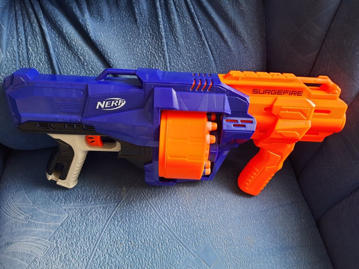 Nerf SURGEFIRE и мишень электронная