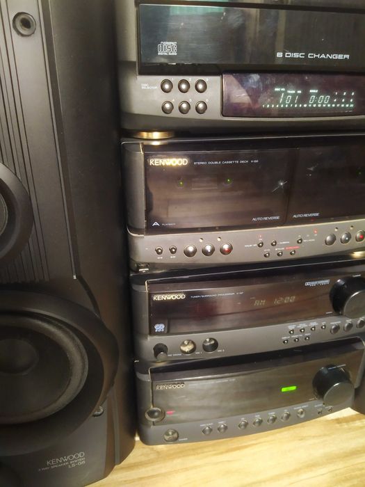 Колонки Kenwood 2x100Вт/CD/Fm-тюнер/Дека Made in Japan Усилитель Onkyo