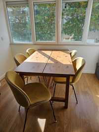 Mesa de jantar em madeira
