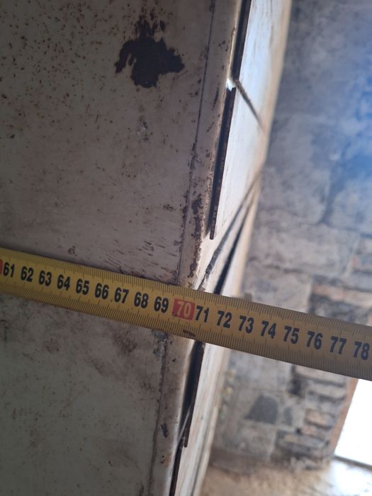 Металевий стелаж