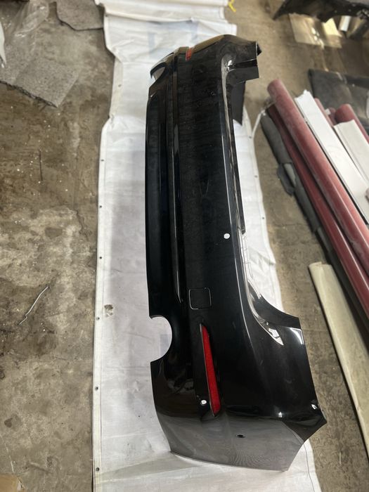 Продам передній та задній бампер BMW 5