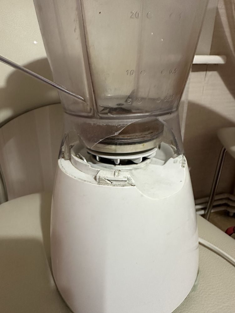 Блендер Philips comfort HR 1720