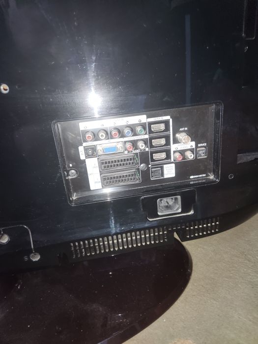 Продам Samsung 37" со смарт Тв