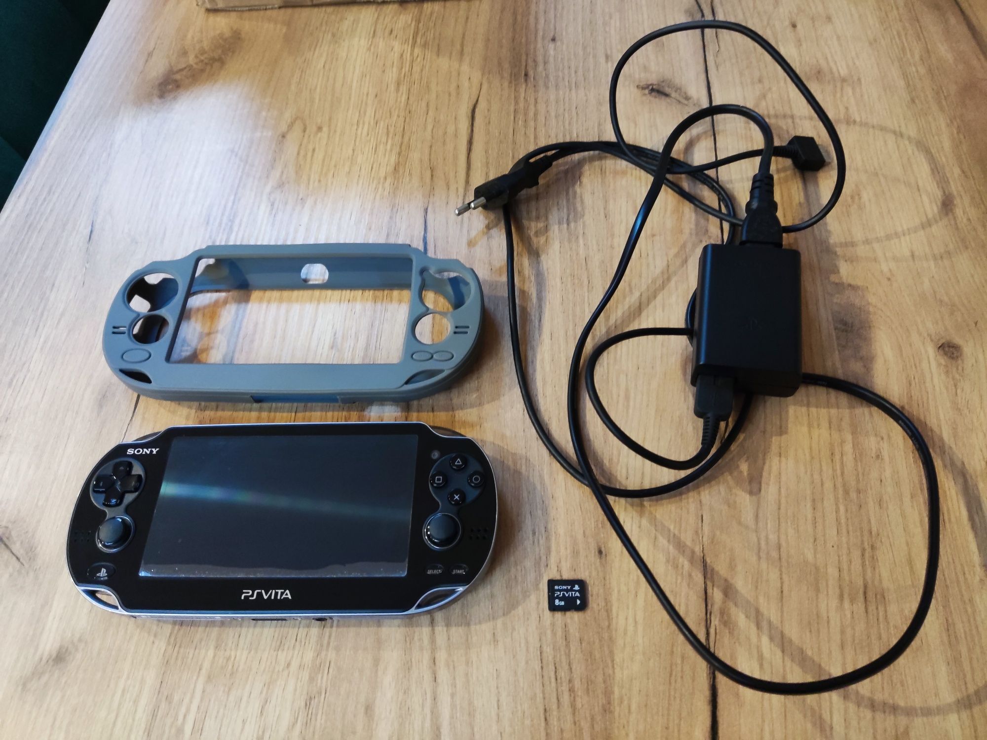 Konsola Sony Playstation Vita PSV Oled+ Karta 8Gb Oryginalna Ładowarka