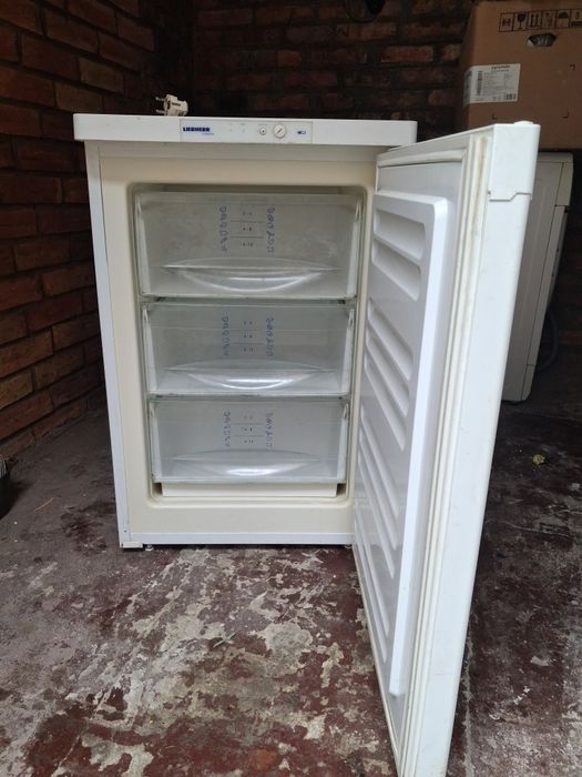 Морозильна камера liebherr