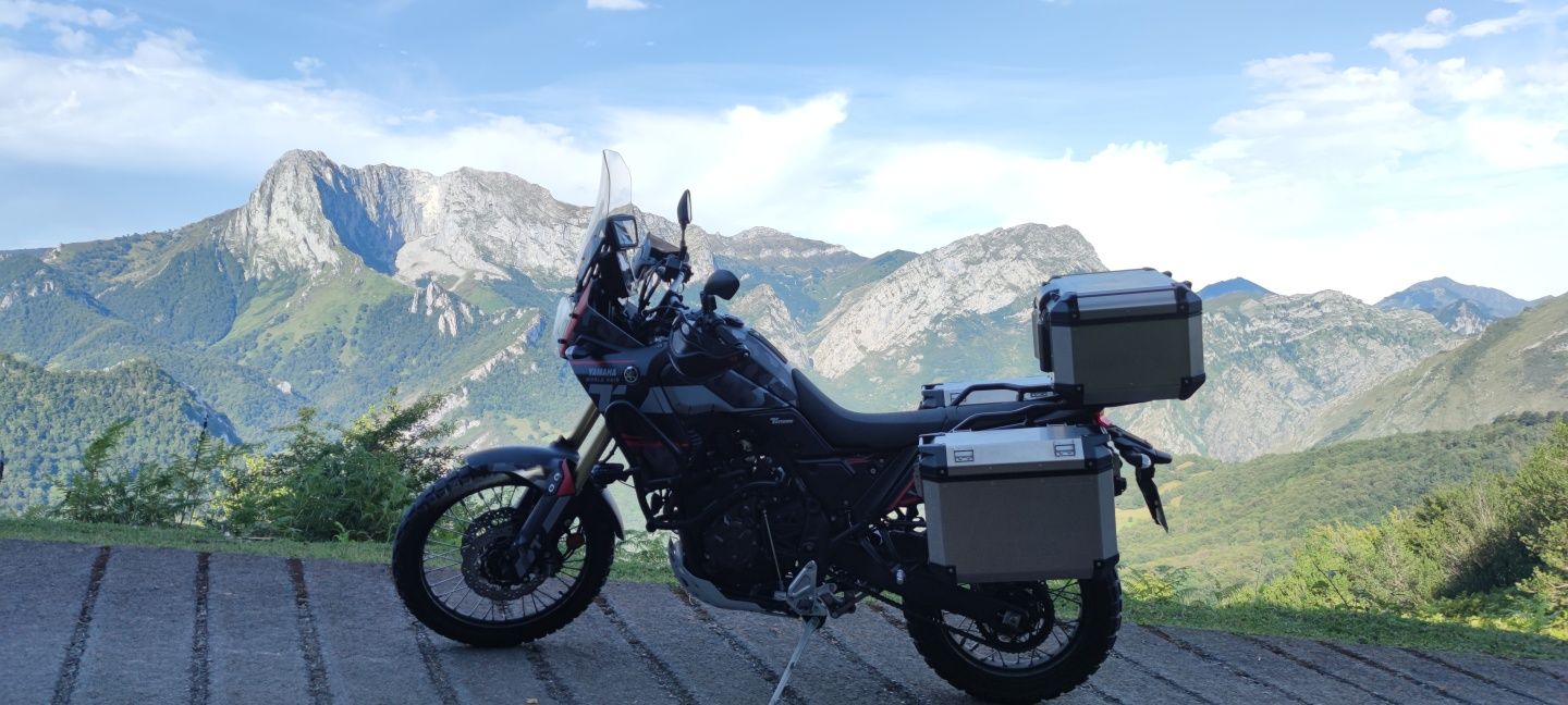 Yamaha Ténéré 700 (SEM EXTRAS NENHUMS)