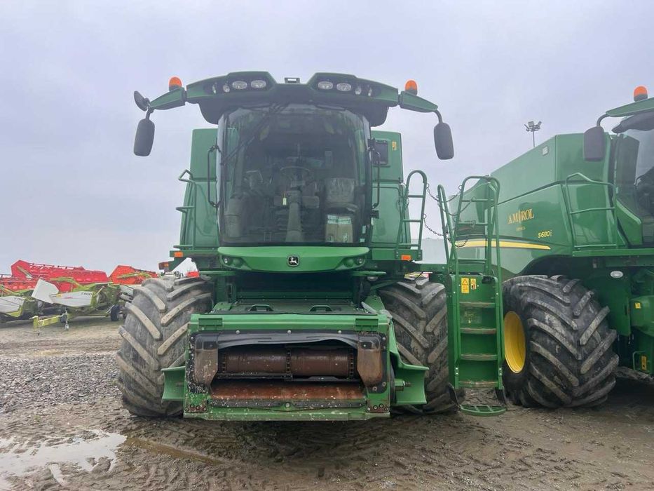 Зернозбиральний комбайн John Deere S680I