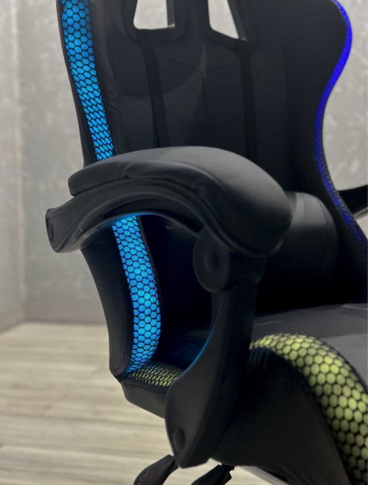 Компьютерне крісло + LED підсвідка Геймерьске спортивне крісло + підні