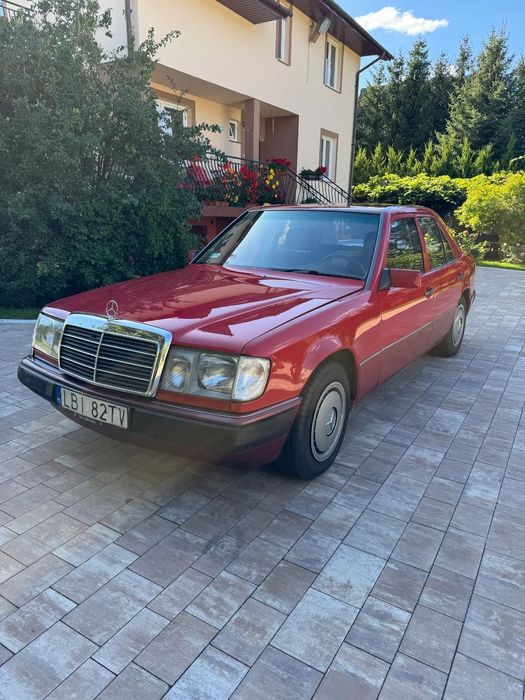 Mercedes-Benz W124 (1984-1993) Mercedes-Benz W124 200E Klasyk w Świetnym Stanie