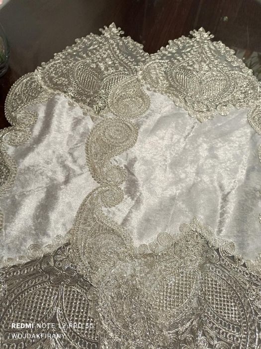 Bieżnik nowy szaro srebrne welurowy 40x90cm