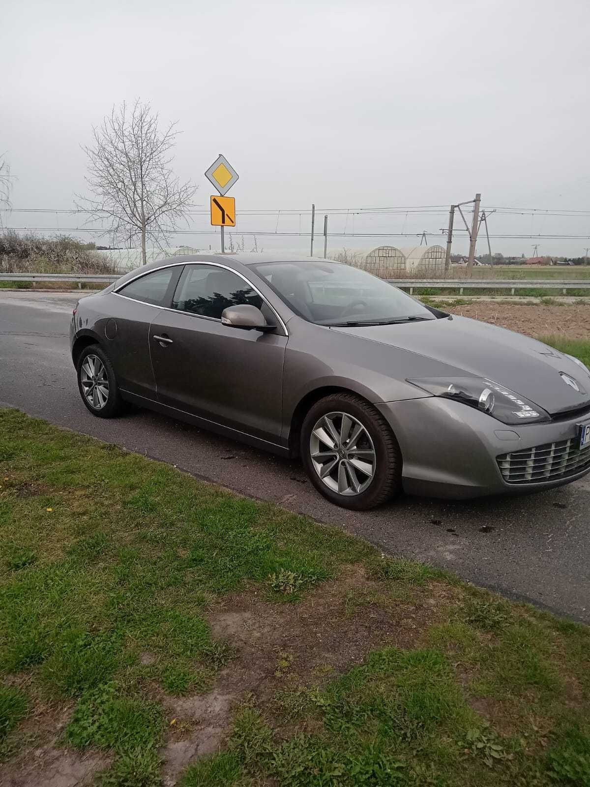 Renault Laguna III Coupe 2013