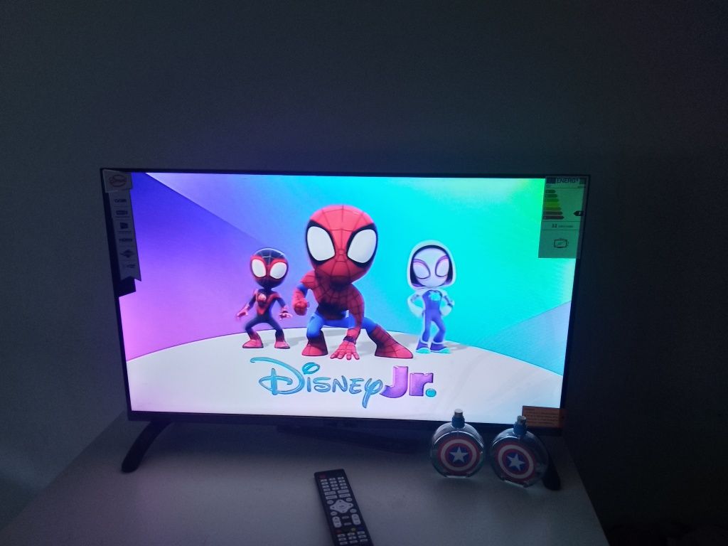 Tv eSmart 32 como nova