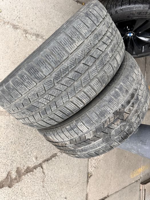 Пара зимових шин 275.40.R20