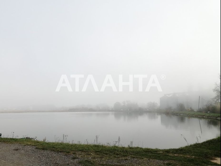 Продаж ділянки під забудову с.Ставчани