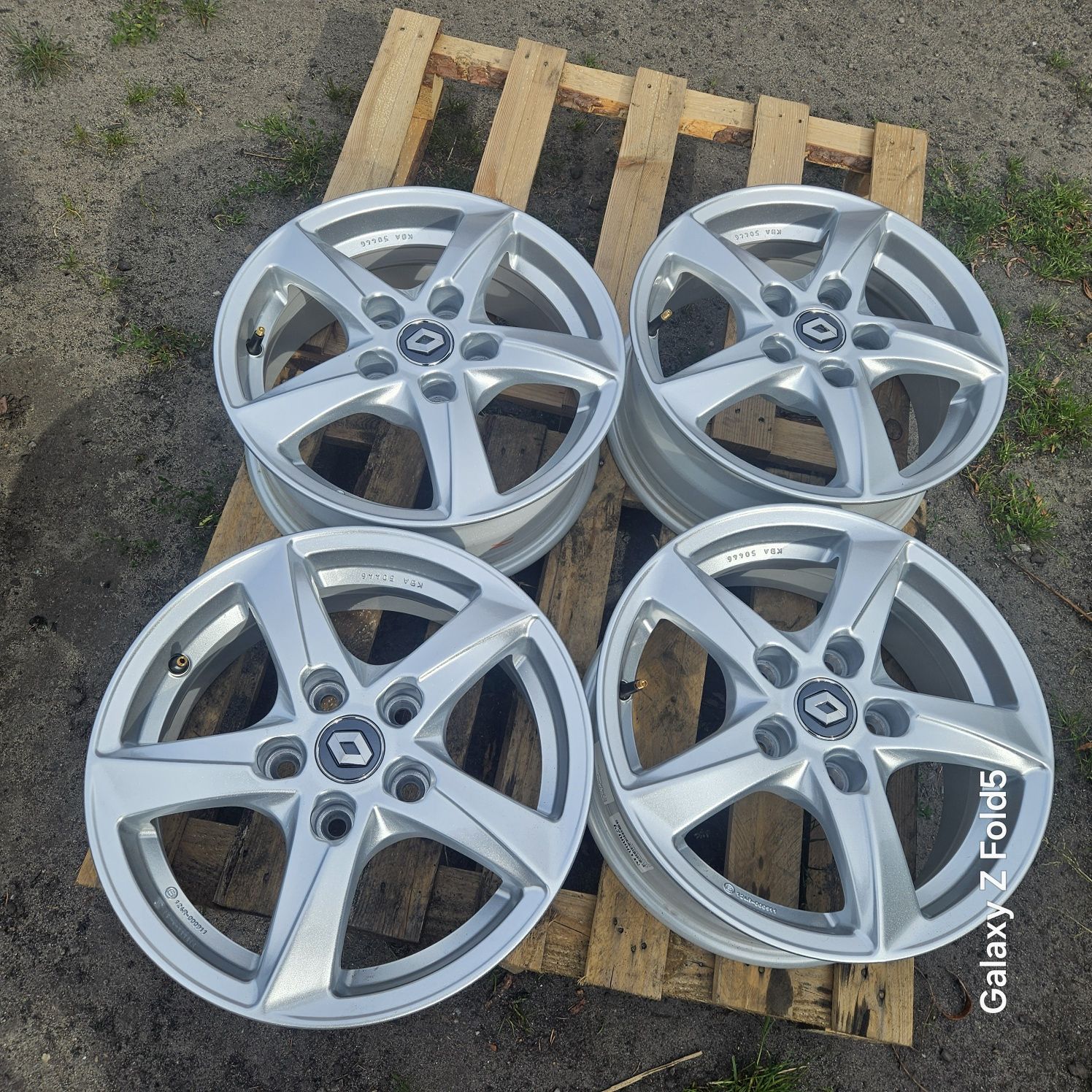 Nowe Alufelgi 15 Renault Express Kangoo Megane IV Fluence 5x114,3