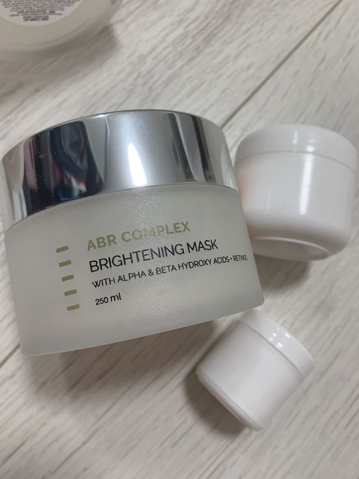 Alpha-Beta retinol Restoring cream Holy Land на основе кислот
