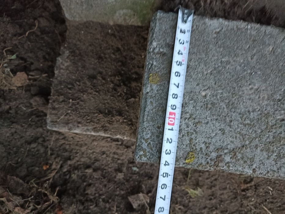 Стовпи міцні з металевими каркасом