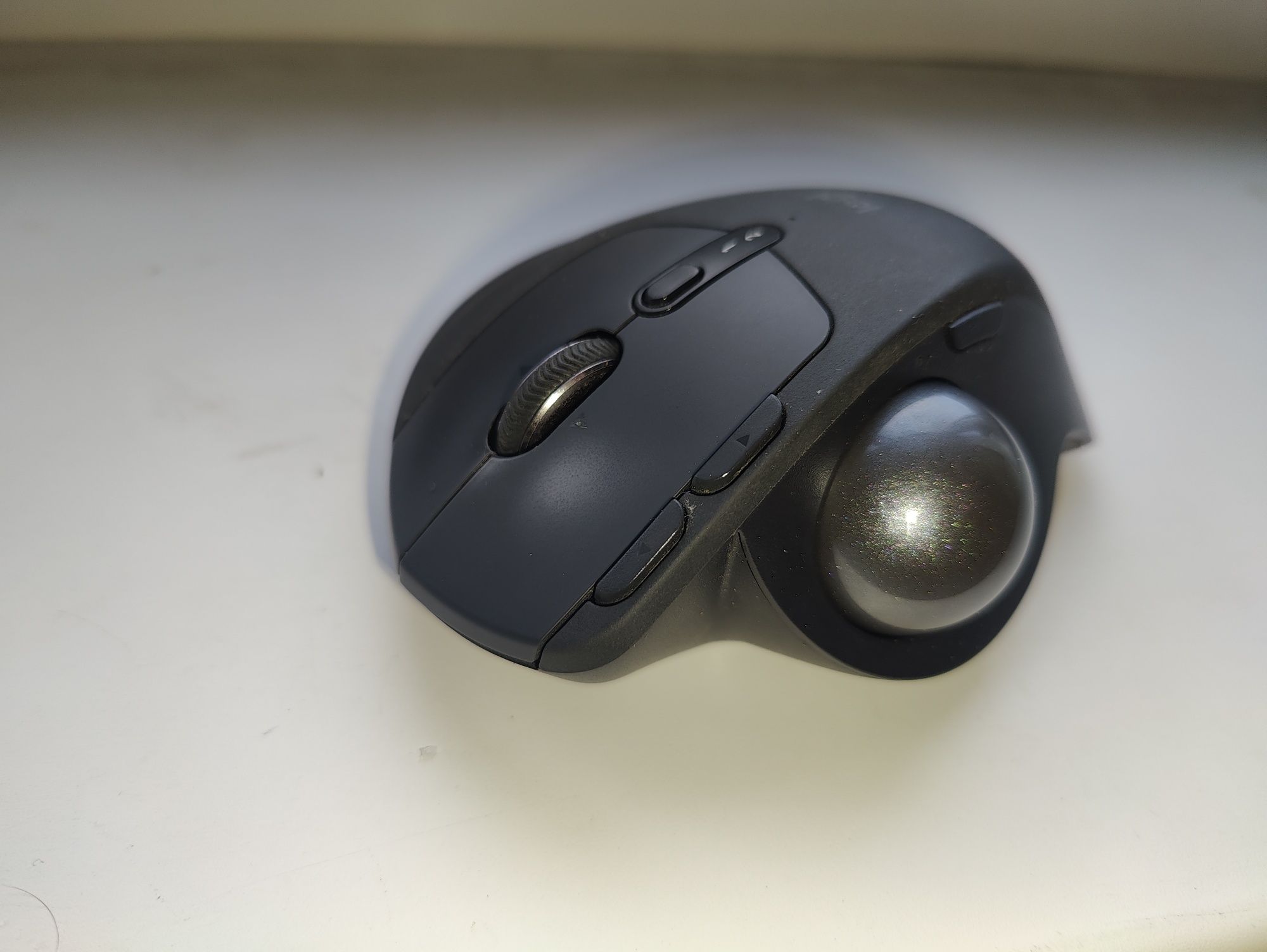 Logitech MX ERGO Бездротова миша