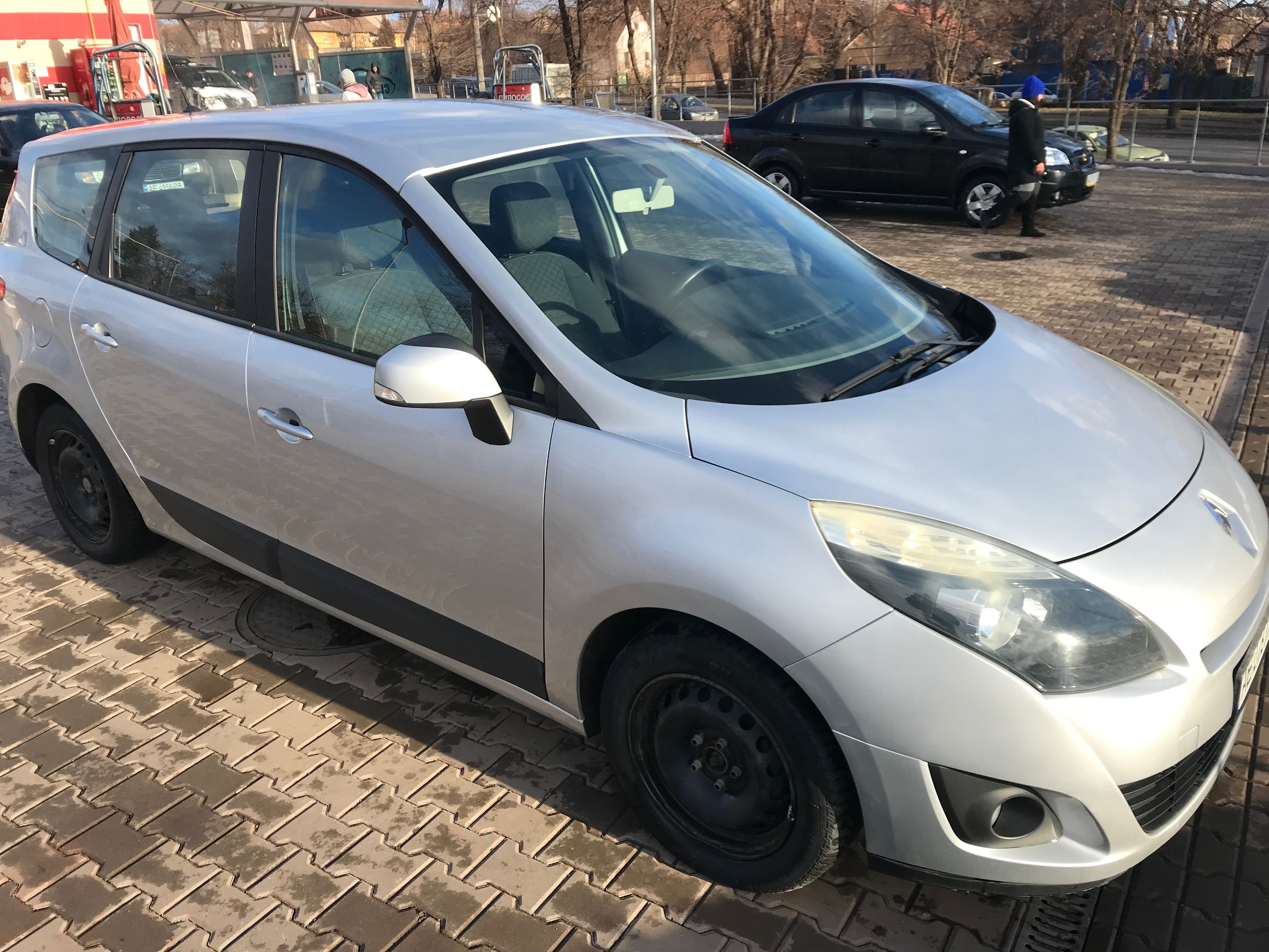 Renault grand scenic