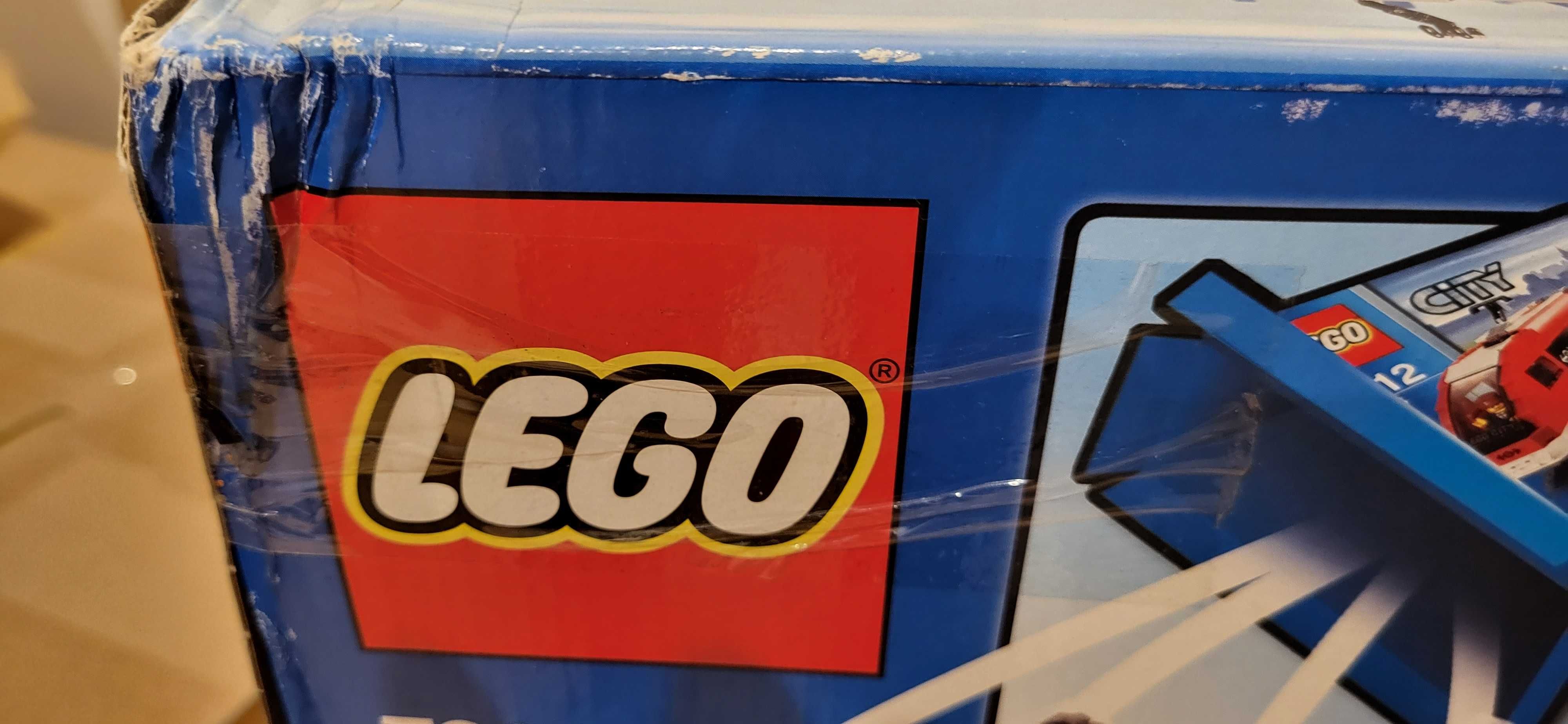 Lego 7938 Pociąg osobowy - nowe (pudełko uszkodzone)