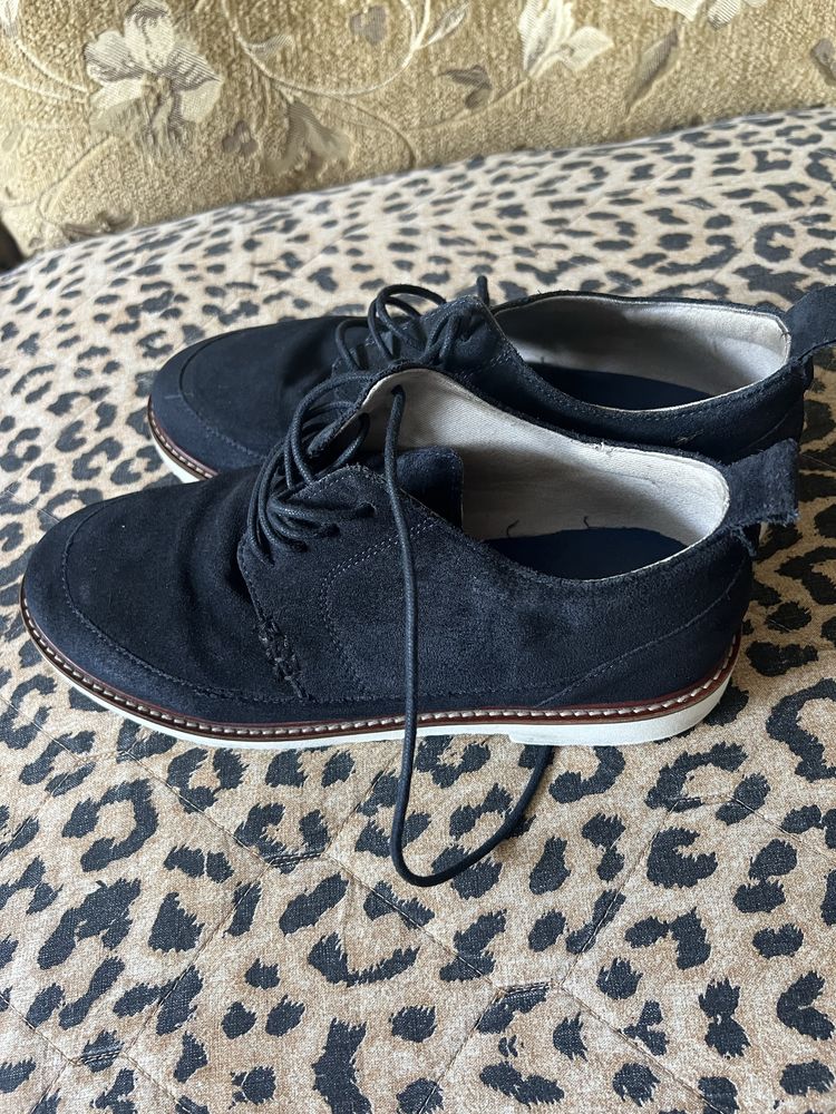 Продам туфлі доя хлопчика zara