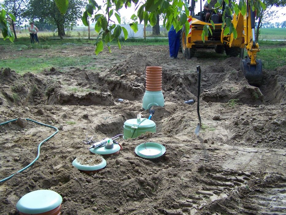 sprzedaż montaż przydomowych oczyszczalni ścieków szamb deszczówka