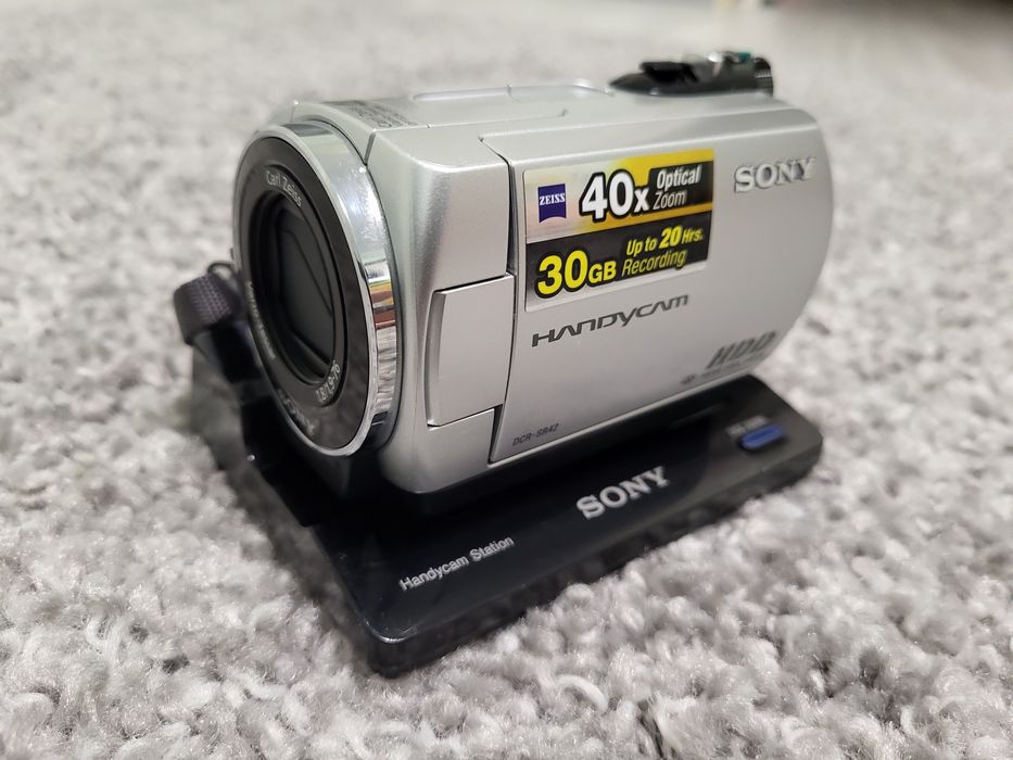 Відео камера міні SONY(обмін на акустику,фотоапарат).