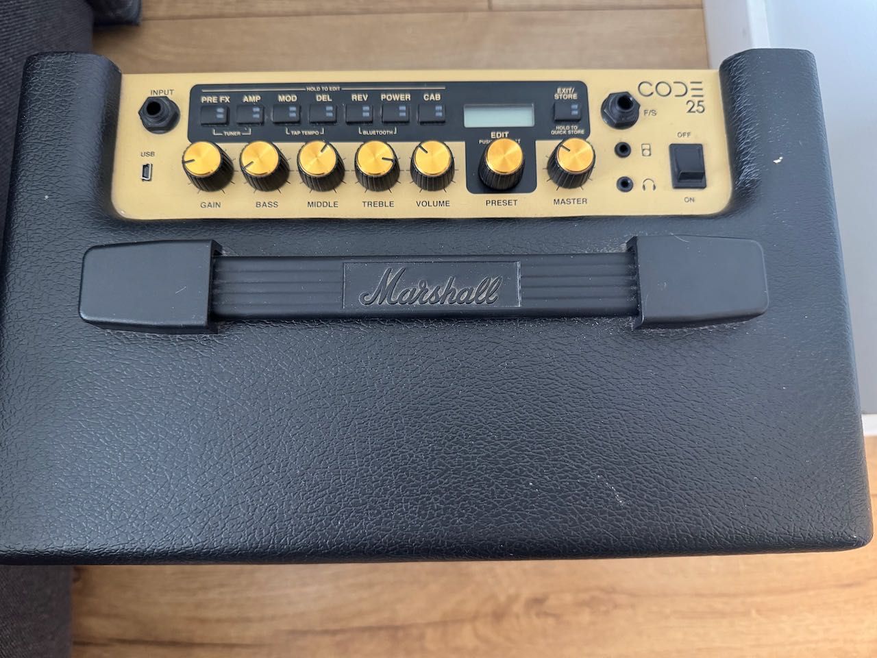 Wzmacniacz gitarowy, combo piecyk Marshall Code 25