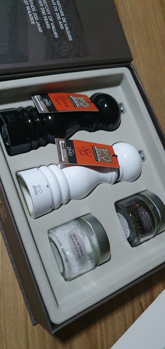 PEUGEOT PARIS zestaw prezentowy Młynków sól-pieprz