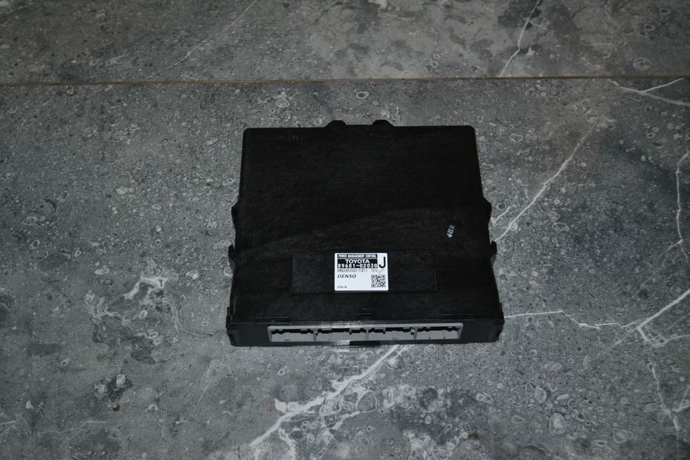 TOYOTA HYBRID MODUŁ STEROWNIK BATERI 89681-02030