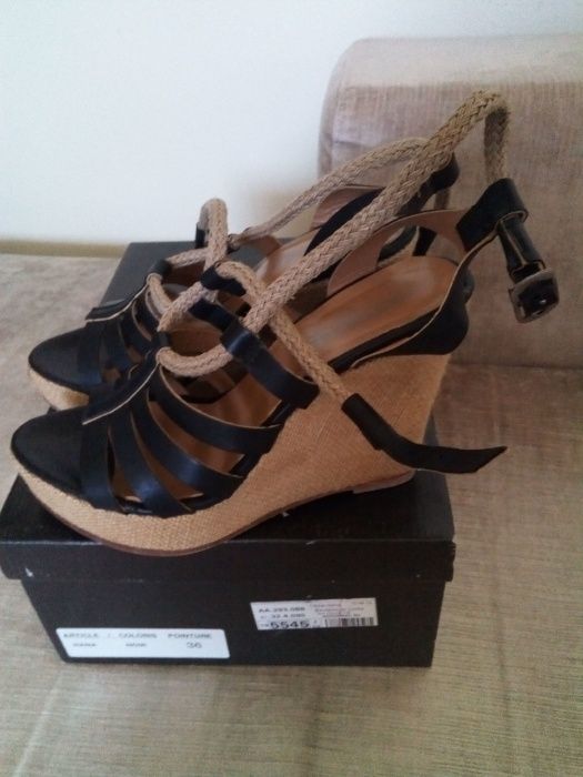 Sandálias de Cunha em couro preto 36