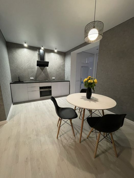 Здам квартиру 45 кв м Озерна