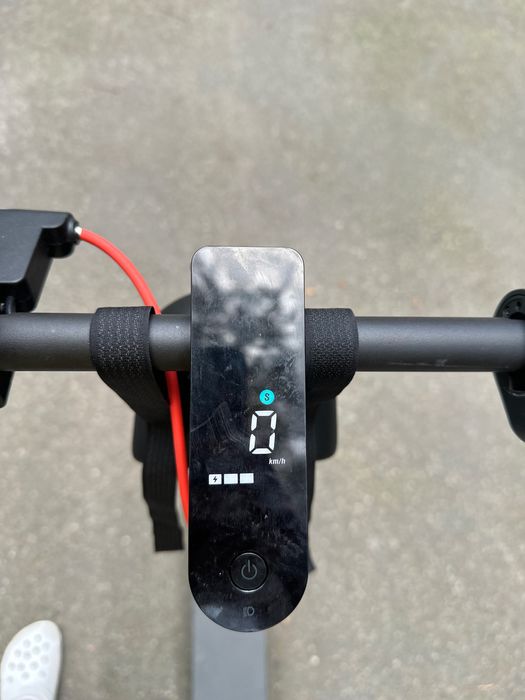 Елетросамокат XIAOMI