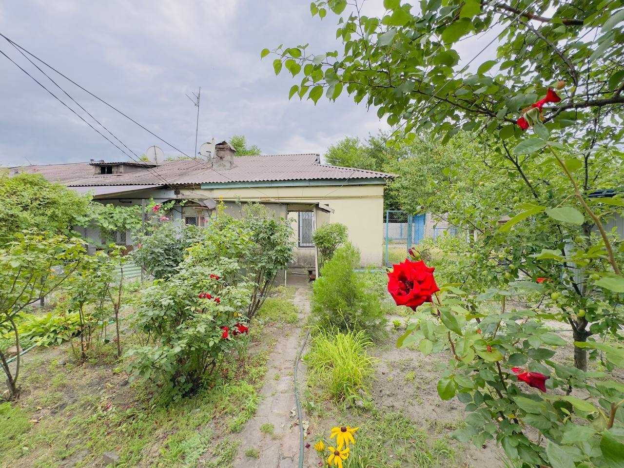 Частина БУДИНКУ, 54.1 кв.м, в ЦЕНТРІ міста, парк