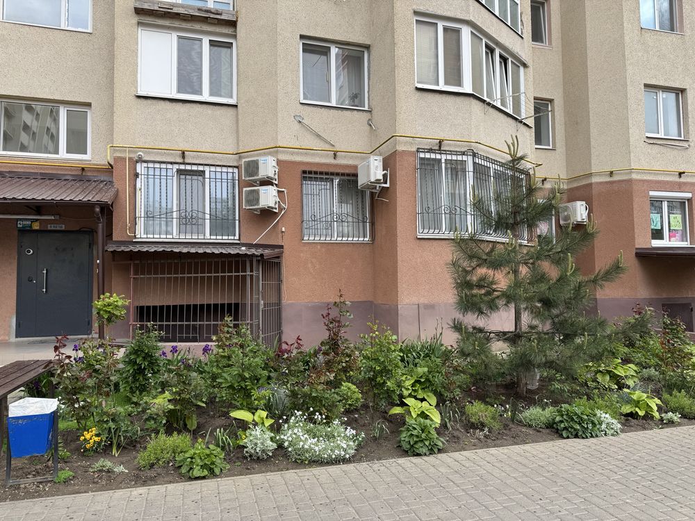 Хозяин. Продажа 2к/кв Бочарова/Сахарова