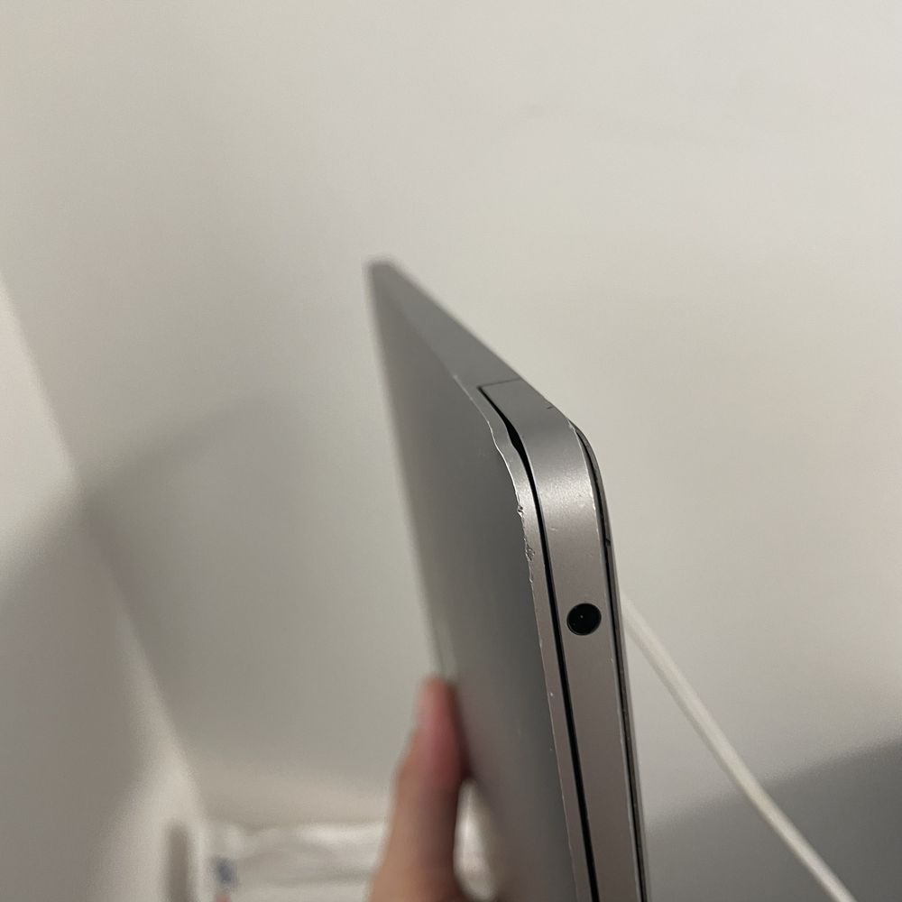 Екран на Macbook Air A2337