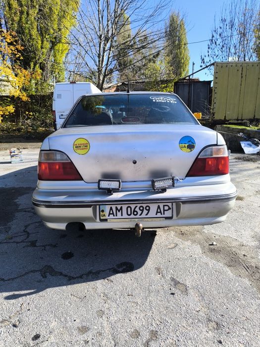 Автомобіль Део Нексія