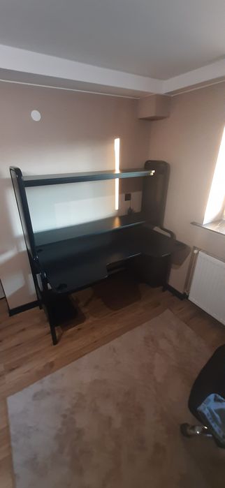 Biurko ikea Fredde