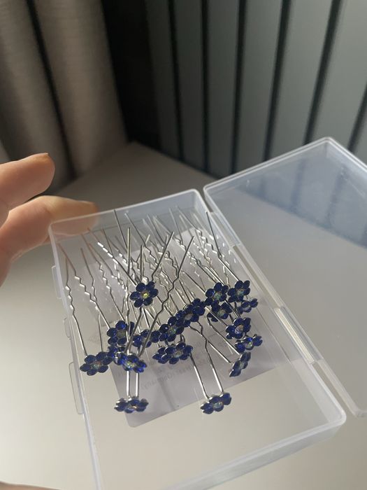 Nowe kwiatowe wsuwki ozdoby do włosów ślubne