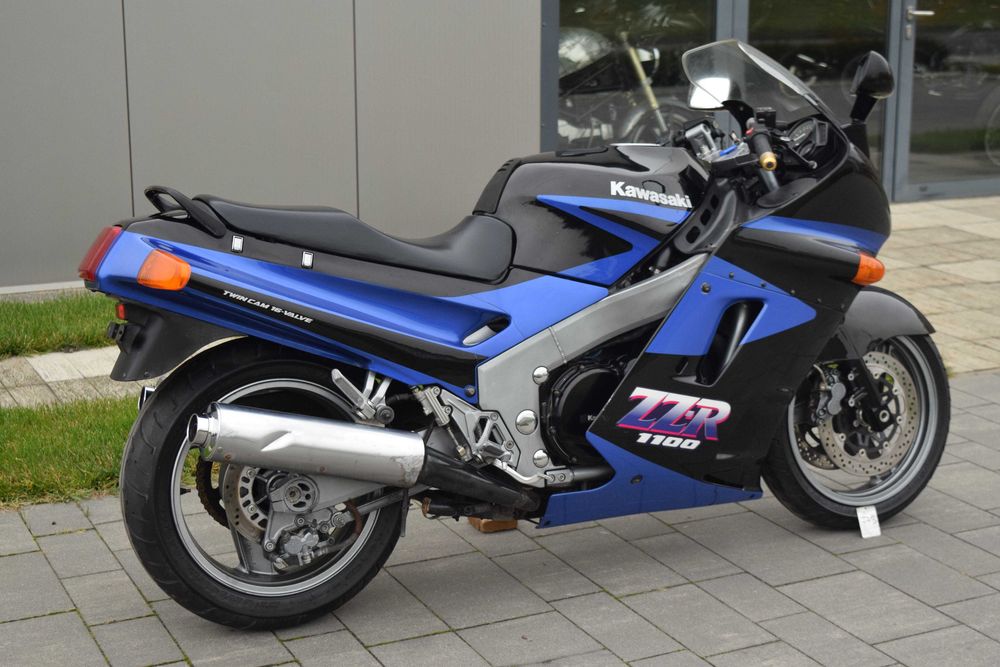 Kawasaki ZZR 1100 piękny stan, cały oryginał, 1 ręka, książka, z DE***