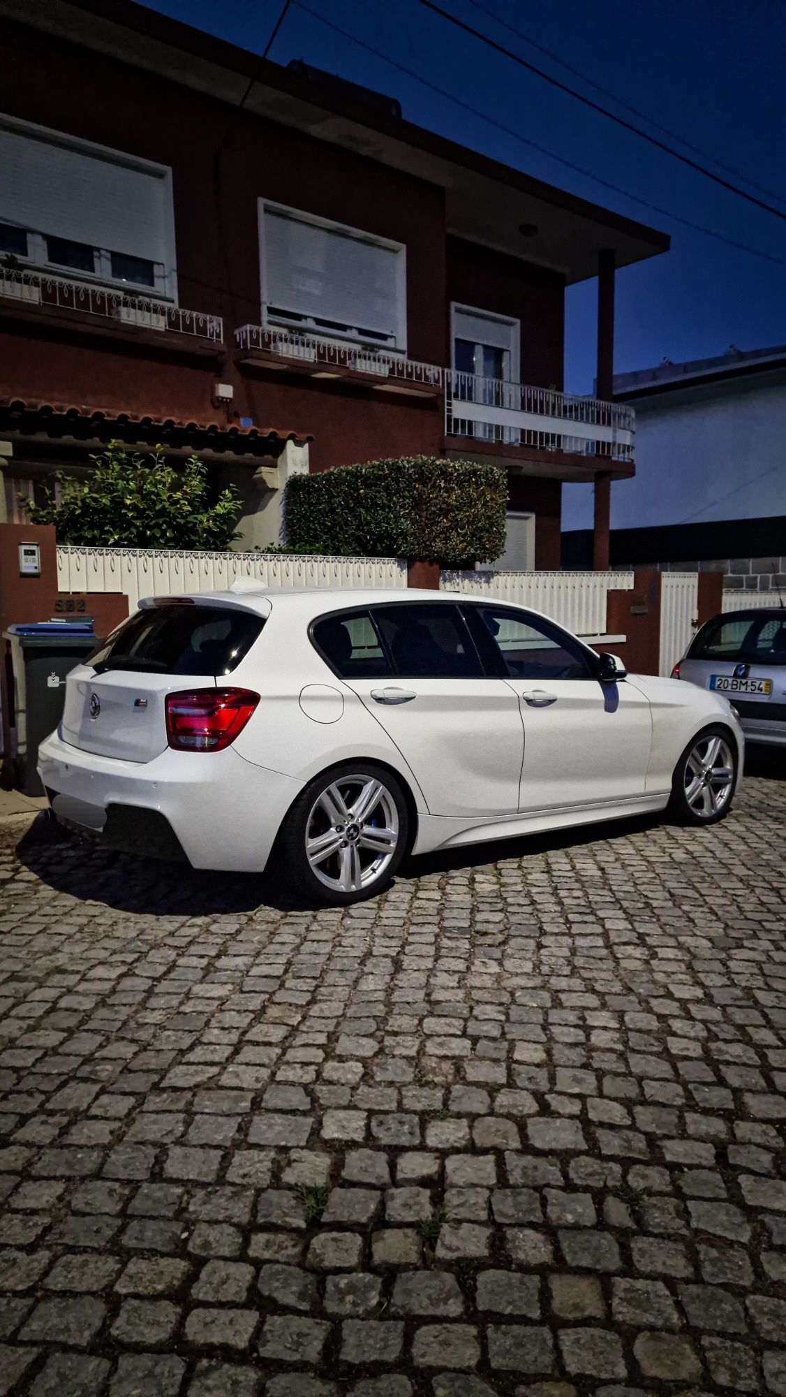 BMW 118D pack M original  180cv todos extras.