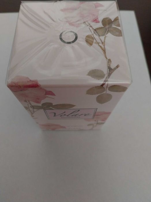 Eau de Parfum Volare Moments / Oriflame frasco em forma de rosa