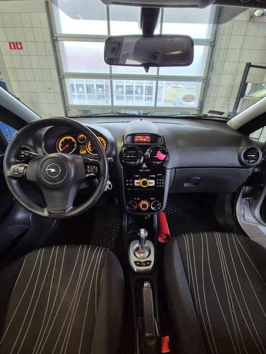 Opel Corsa 1.3 cdti Automat!