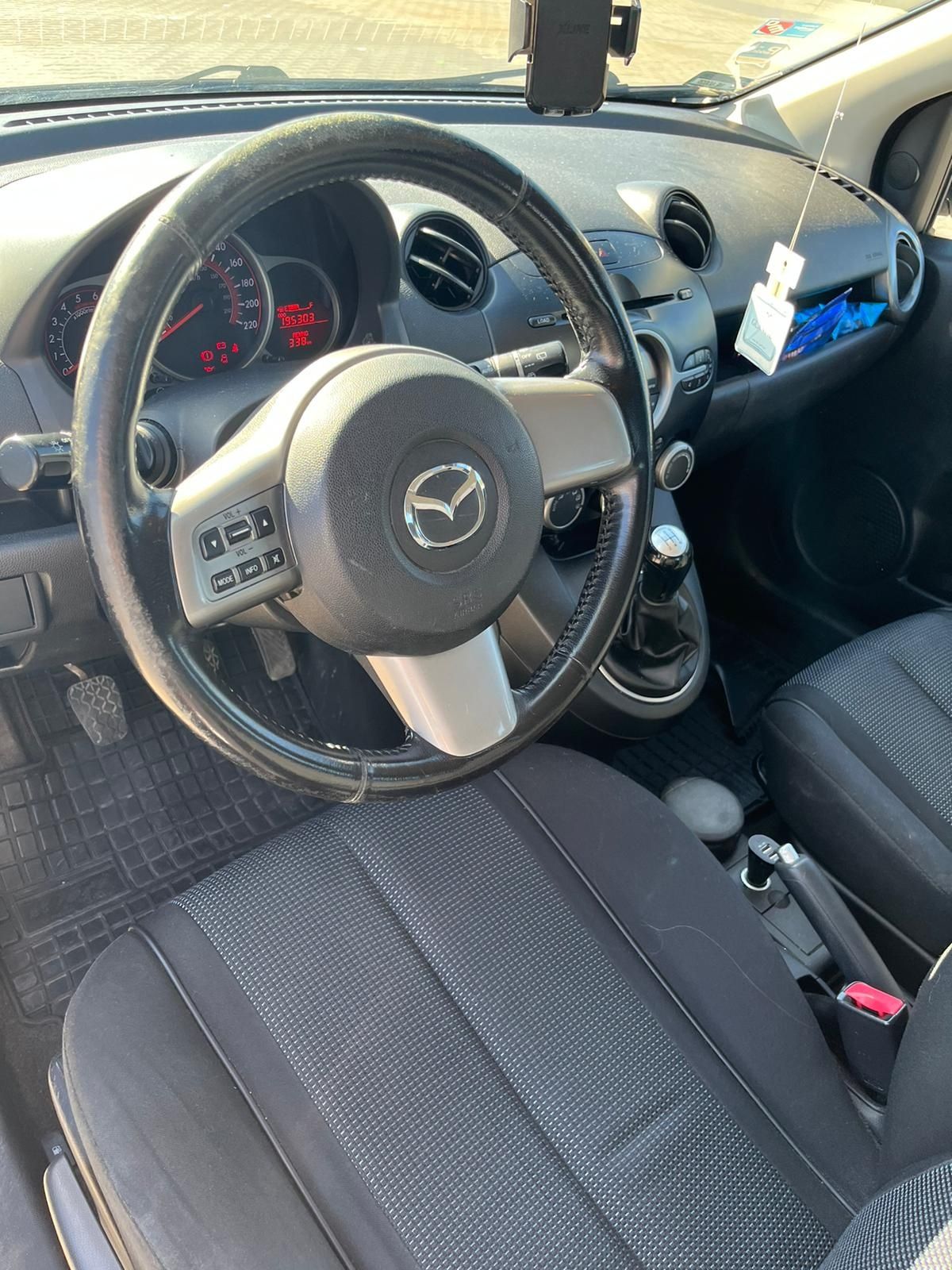 Mazda 2 1.6D 2009r