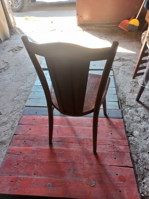 Стілець дубовий.для вітальні.